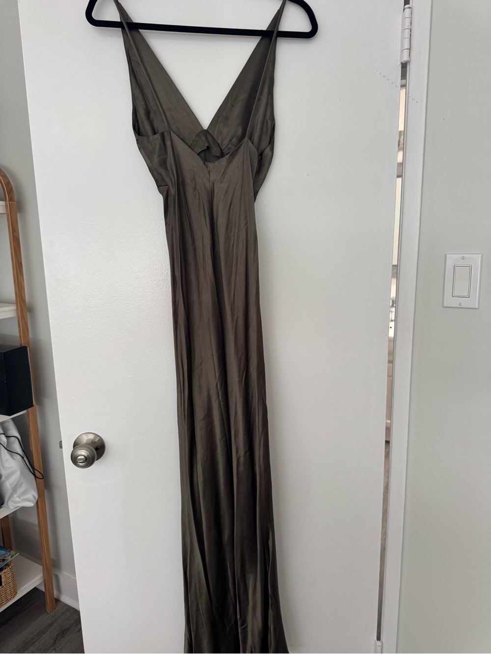 Bec + Bridge Moon Dance V Maxi Dress in Dark Willow Olive Green Size 4 - Picture 6 of 7